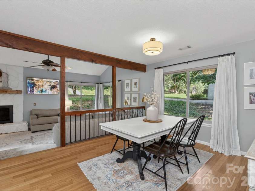 7611 Robin Crest Road, Charlotte, NC 28226.  MLS# CAR4389552, YatesRealty ID 27714. 