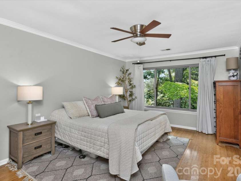 7611 Robin Crest Road, Charlotte, NC 28226.  MLS# CAR4389552, YatesRealty ID 27714. 