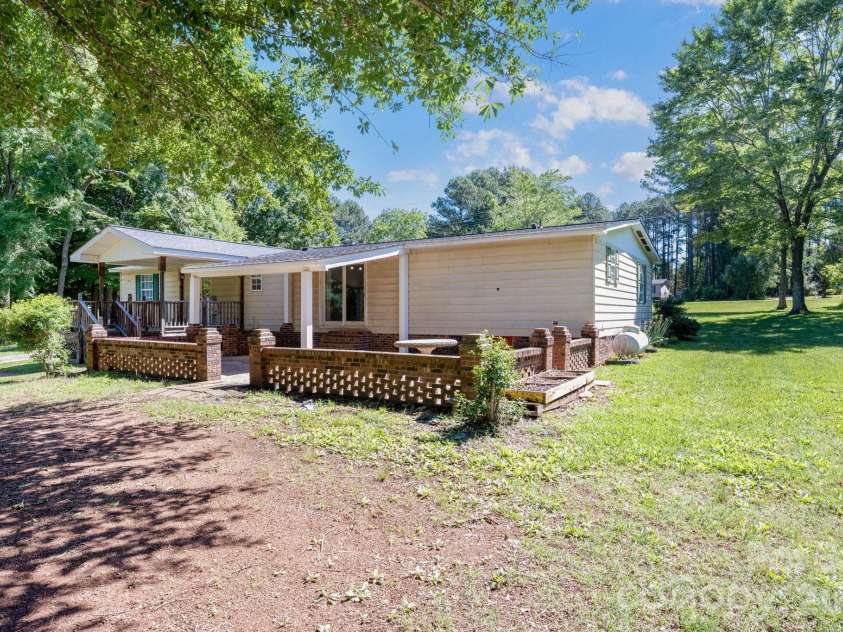 2107 Beth Haven Church Road, Denver, NC 28037.  MLS# CAR4387092, YatesRealty ID 27719. 