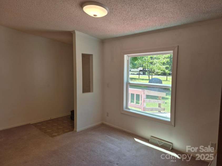 44112 Harper Hearne Road, New London, NC 28127.  MLS# CAR4274304, YatesRealty ID 27719. 