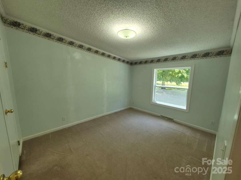 44112 Harper Hearne Road, New London, NC 28127.  MLS# CAR4274304, YatesRealty ID 27719. 