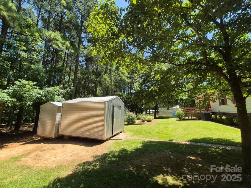 44112 Harper Hearne Road, New London, NC 28127.  MLS# CAR4274304, YatesRealty ID 27719. 