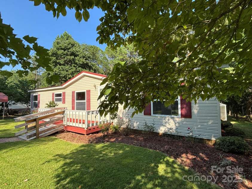44112 Harper Hearne Road, New London, NC 28127.  MLS# CAR4274304, YatesRealty ID 27719. 