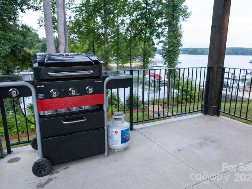 113 Angler Place, Mooresville, NC 28117.  MLS# CAR4217106, YatesRealty ID 2772. Grill available for Airbnb stays.