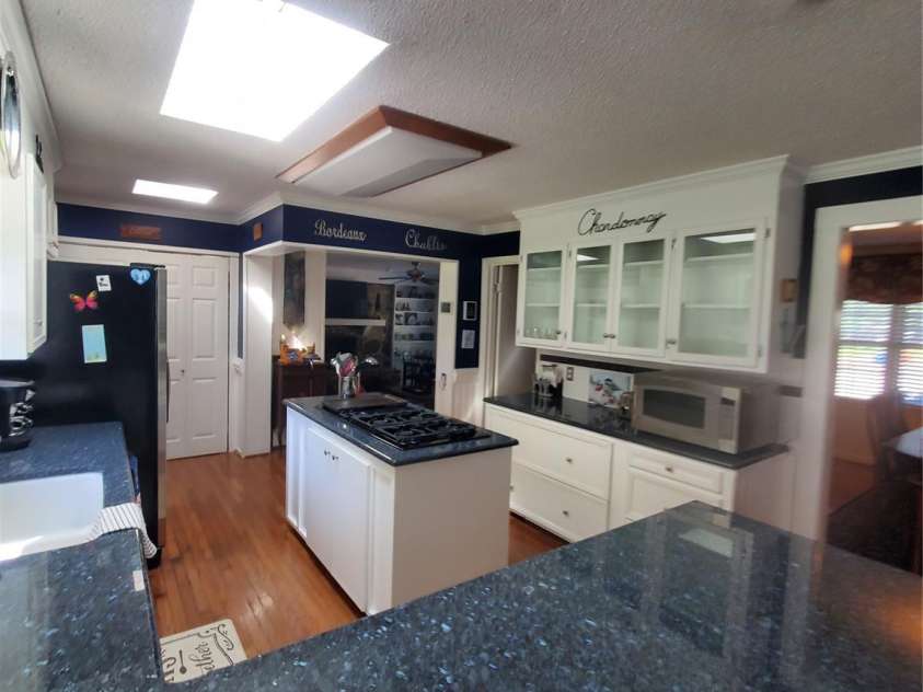 2104 Farmbrook Drive, Statesville, NC 28625.  MLS# CAR4269655, YatesRealty ID 2772. 