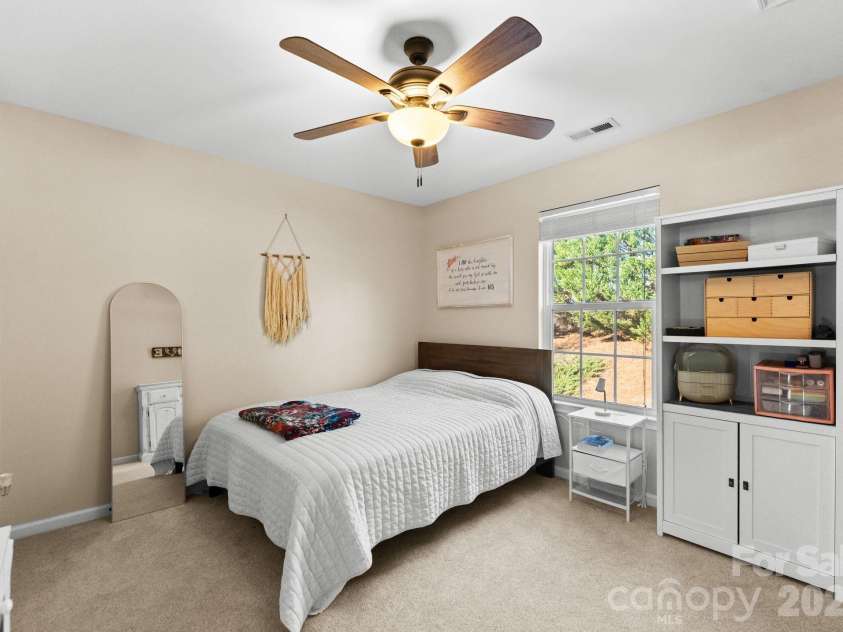 7519 Greylock Ridge Road, Matthews, NC 28105.  MLS# CAR4330676, YatesRealty ID 2772. 