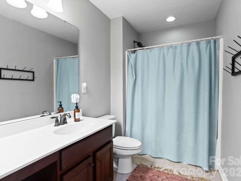 7519 Greylock Ridge Road, Matthews, NC 28105.  MLS# CAR4330676, YatesRealty ID 2772. 