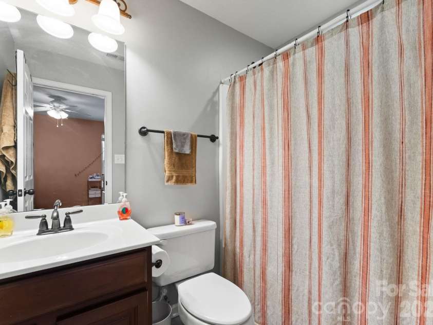 7519 Greylock Ridge Road, Matthews, NC 28105.  MLS# CAR4330676, YatesRealty ID 2772. 