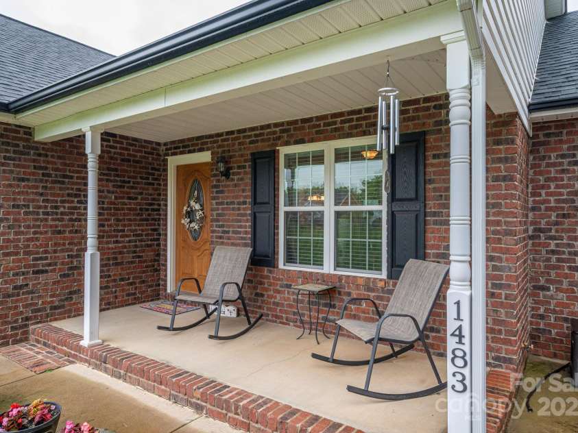 1483 Dawnview Lane, Lincolnton, NC 28092.  MLS# CAR4268037, YatesRealty ID 27721. 