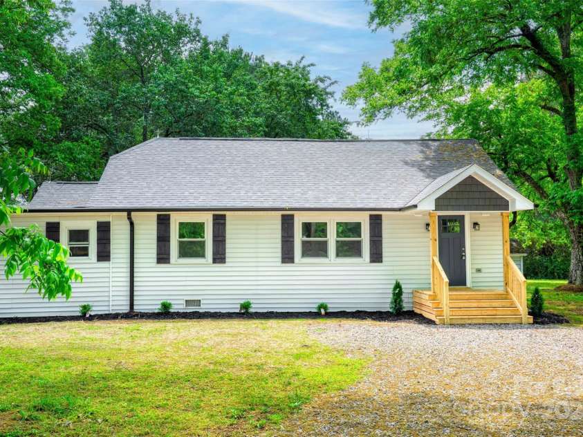 615 & 625 Irish Potato Road, Concord, NC 28025.  MLS# CAR4261008, YatesRealty ID 27722. 