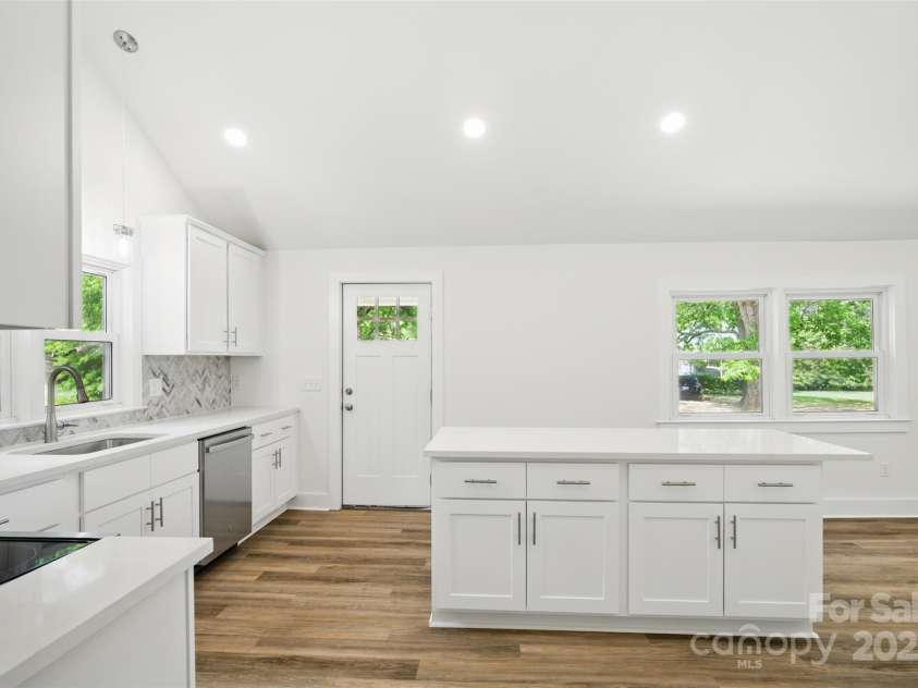 615 & 625 Irish Potato Road, Concord, NC 28025.  MLS# CAR4261008, YatesRealty ID 27722. 