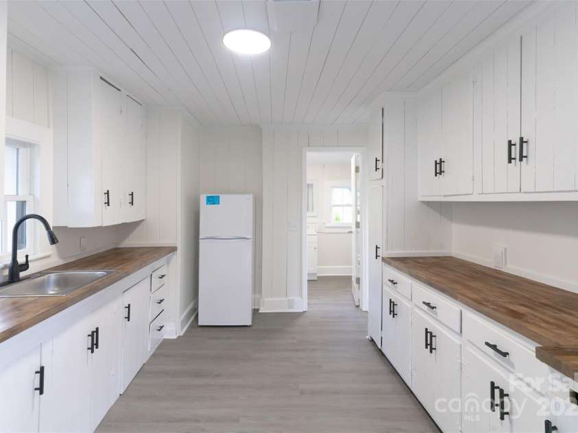 615 & 625 Irish Potato Road, Concord, NC 28025.  MLS# CAR4261008, YatesRealty ID 27722. 