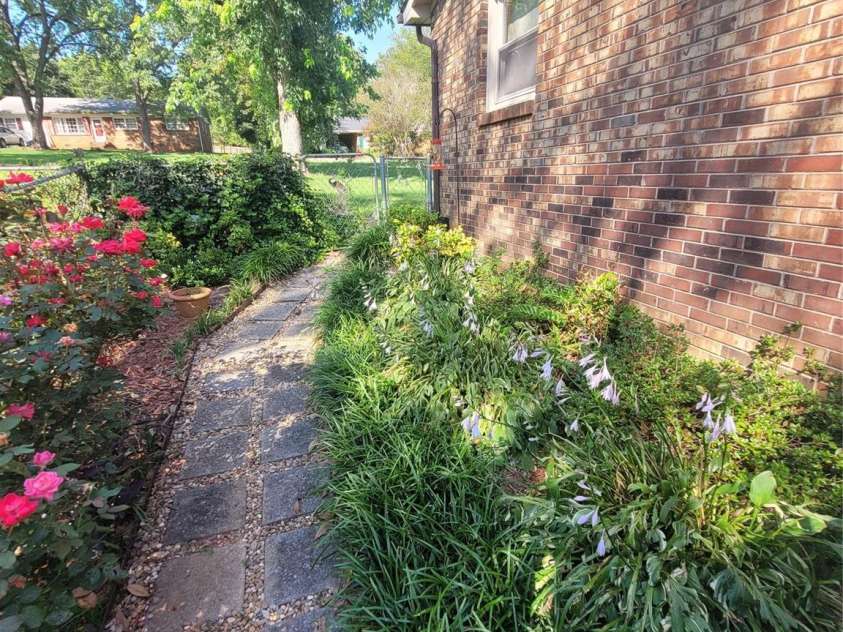 111 Redwood Lane, Gastonia, NC 28052.  MLS# CAR4273480, YatesRealty ID 27723. Beautiful landscaped pathway