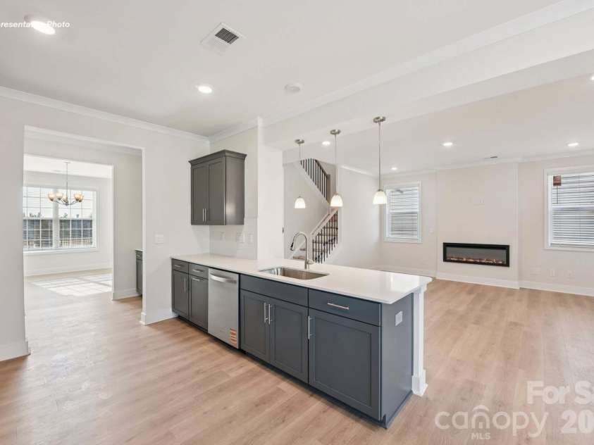 124 Waterfall Valley Way, Mooresville, NC 28117.  MLS# CAR4389701, YatesRealty ID 27723. 