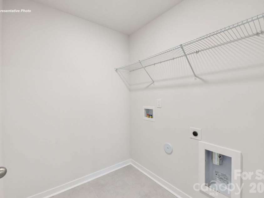 124 Waterfall Valley Way, Mooresville, NC 28117.  MLS# CAR4389701, YatesRealty ID 27723. 