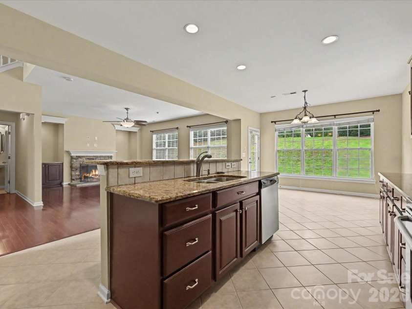 6414 Ballybay Drive, Charlotte, NC 28278.  MLS# CAR4388725, YatesRealty ID 27724. 