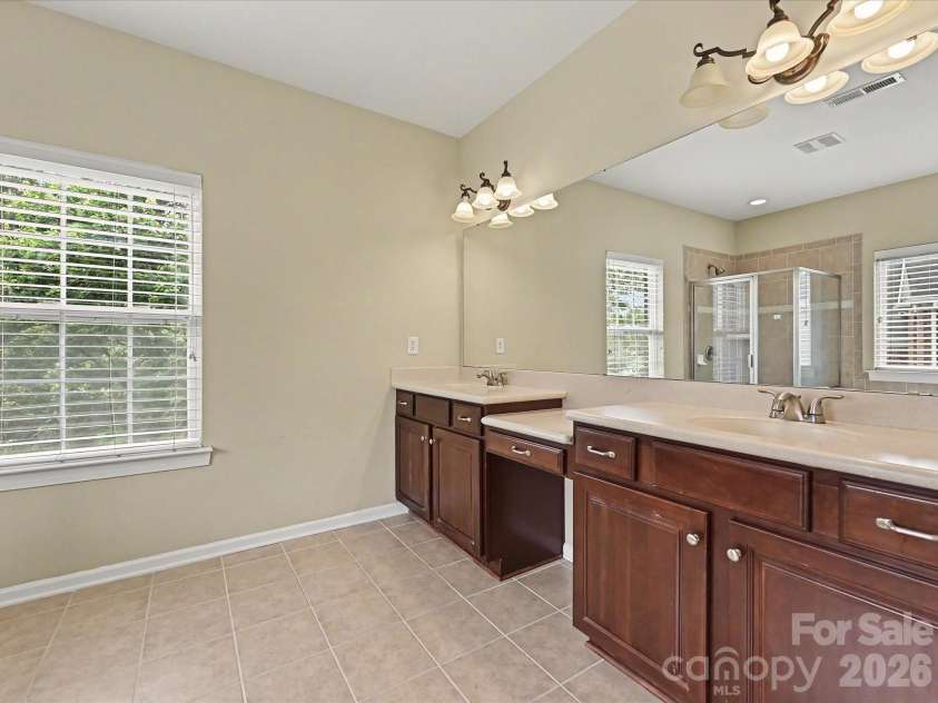 6414 Ballybay Drive, Charlotte, NC 28278.  MLS# CAR4388725, YatesRealty ID 27724. 