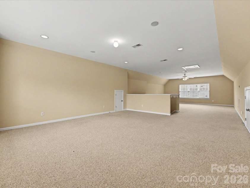 6414 Ballybay Drive, Charlotte, NC 28278.  MLS# CAR4388725, YatesRealty ID 27724. 
