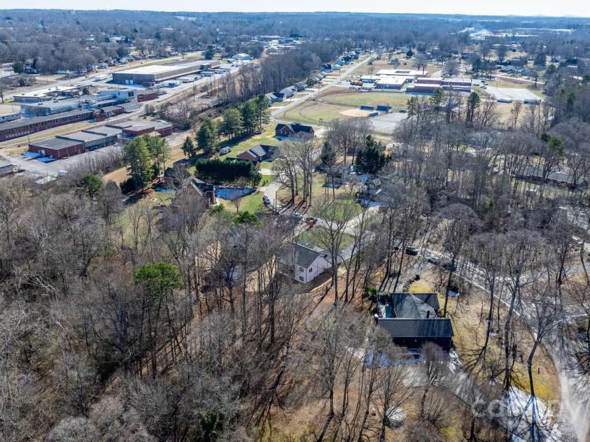 115 Brentwood Drive, Maiden, NC 28650.  MLS# CAR4212842, YatesRealty ID 27725. 