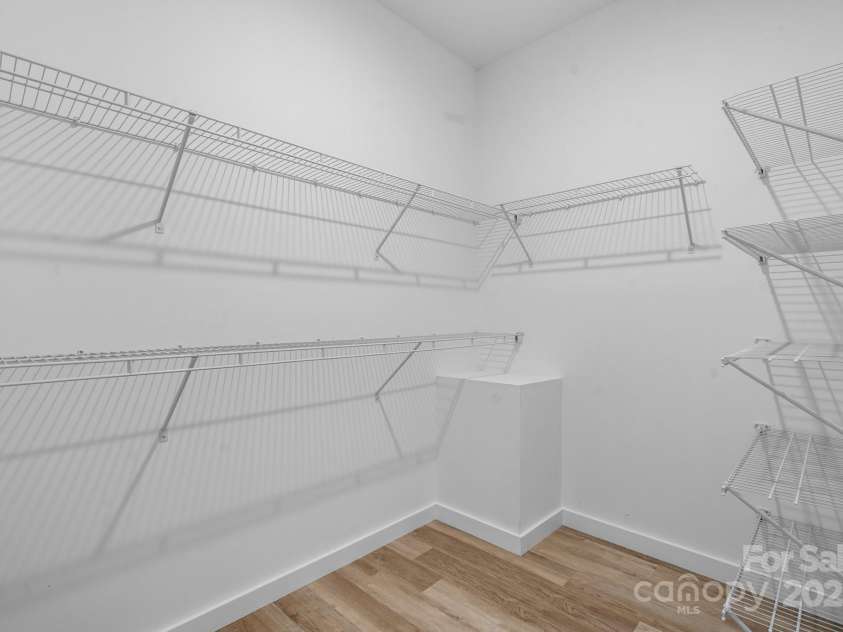 115 Brentwood Drive, Maiden, NC 28650.  MLS# CAR4212842, YatesRealty ID 27725. 