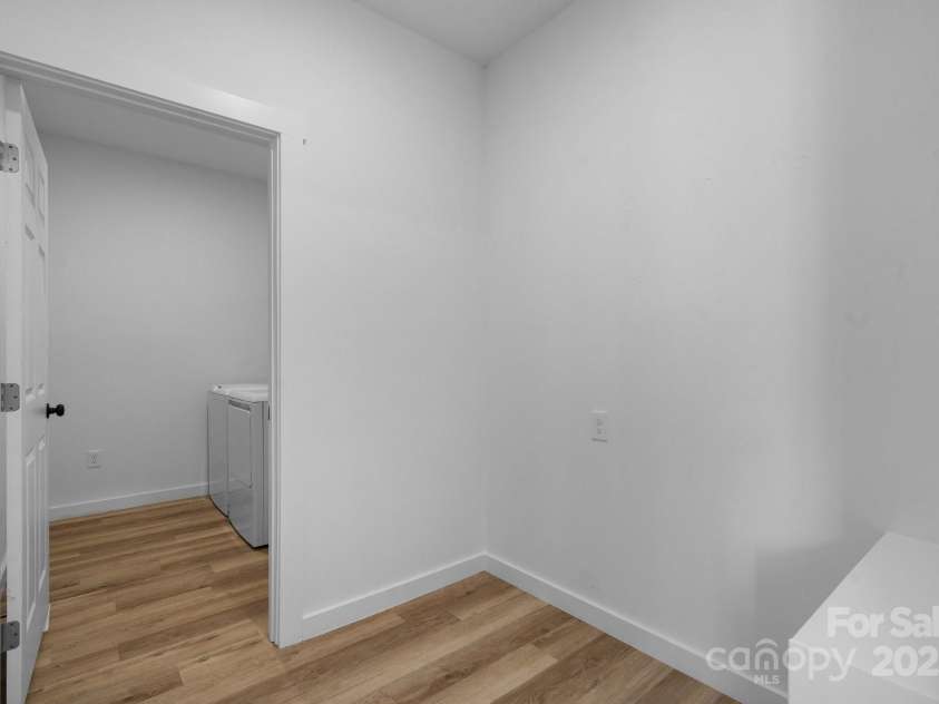 115 Brentwood Drive, Maiden, NC 28650.  MLS# CAR4212842, YatesRealty ID 27725. 