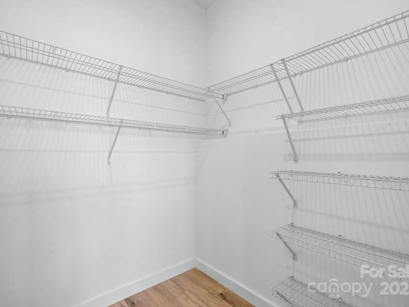 115 Brentwood Drive, Maiden, NC 28650.  MLS# CAR4212842, YatesRealty ID 27725. 