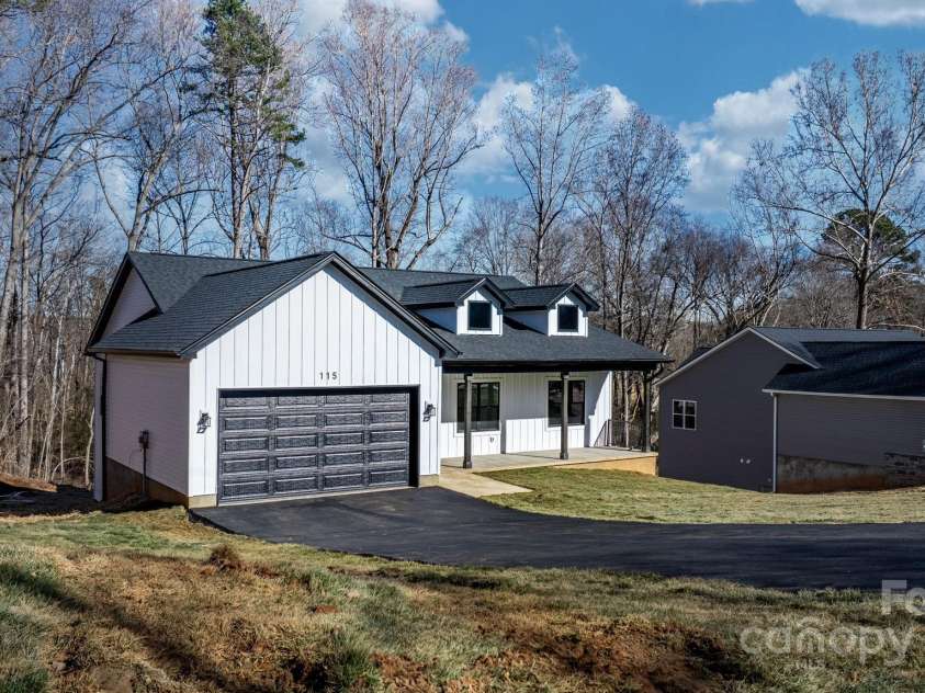 115 Brentwood Drive, Maiden, NC 28650.  MLS# CAR4212842, YatesRealty ID 27725. 