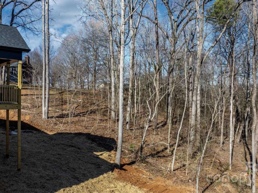 115 Brentwood Drive, Maiden, NC 28650.  MLS# CAR4212842, YatesRealty ID 27725. 