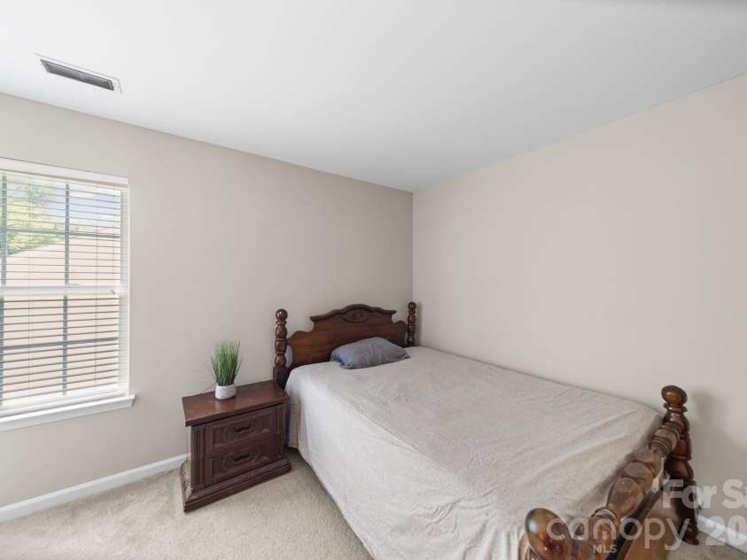 6403 Sackett Way, Charlotte, NC 28269.  MLS# CAR4389336, YatesRealty ID 27727. 