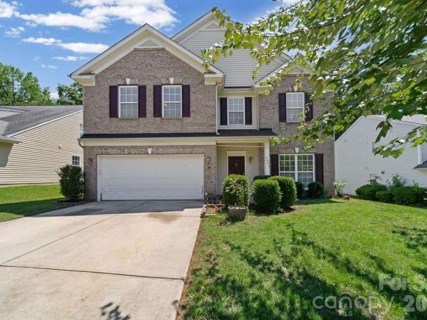 6403 Sackett Way, Charlotte, NC 28269.  MLS# CAR4389336, YatesRealty ID 27727. 
