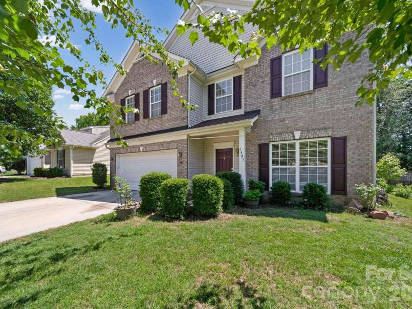 6403 Sackett Way, Charlotte, NC 28269.  MLS# CAR4389336, YatesRealty ID 27727. 