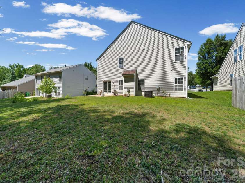 6403 Sackett Way, Charlotte, NC 28269.  MLS# CAR4389336, YatesRealty ID 27727. 