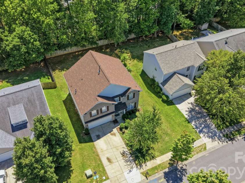 6403 Sackett Way, Charlotte, NC 28269.  MLS# CAR4389336, YatesRealty ID 27727. 