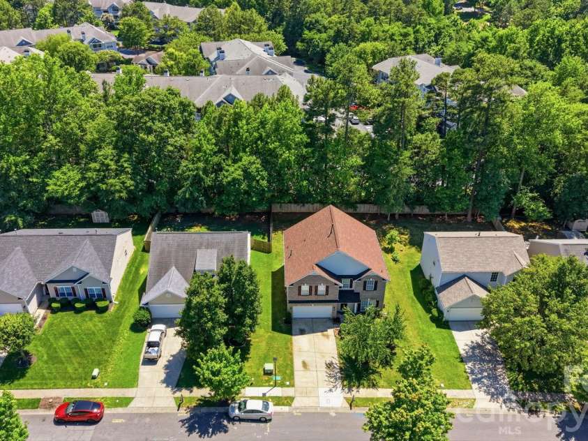 6403 Sackett Way, Charlotte, NC 28269.  MLS# CAR4389336, YatesRealty ID 27727. 