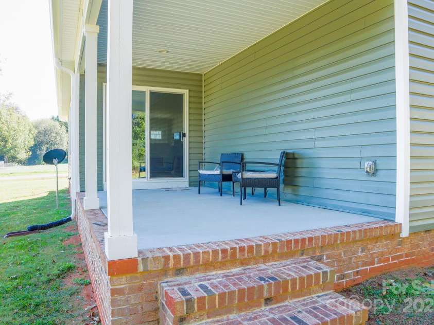 118 Rimmer Road, Statesville, NC 28625.  MLS# CAR4196066, YatesRealty ID 27728. Right Rear Side Porch