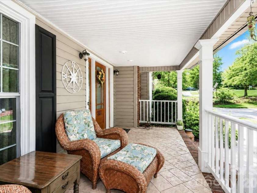 311 Deerfield Circle, Salisbury, NC 28147.  MLS# CAR4385691, YatesRealty ID 27728. Front Portch