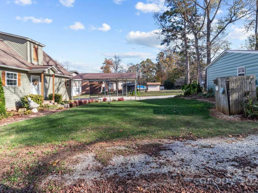 270 Yachtman Drive, Salisbury, NC 28146.  MLS# CAR4203745, YatesRealty ID 2773. 