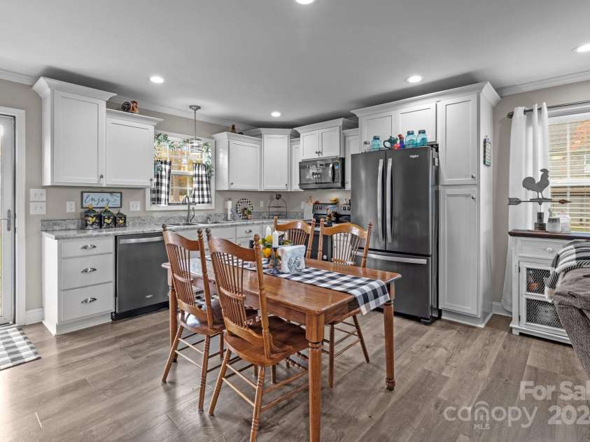 270 Yachtman Drive, Salisbury, NC 28146.  MLS# CAR4203745, YatesRealty ID 2773. 