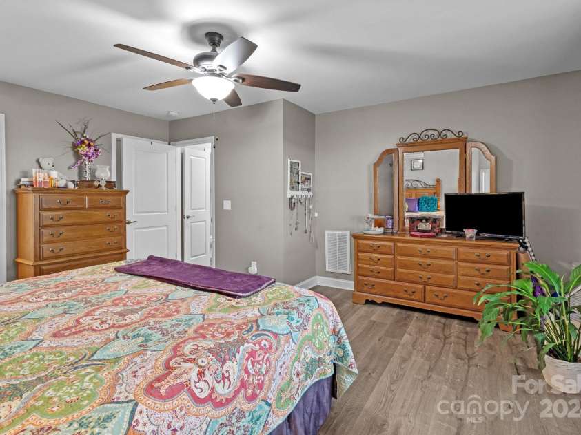 270 Yachtman Drive, Salisbury, NC 28146.  MLS# CAR4203745, YatesRealty ID 2773. 