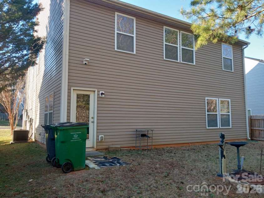7736 Ponderosa Pine Lane, Charlotte, NC 28215.  MLS# CAR4338562, YatesRealty ID 2773. 