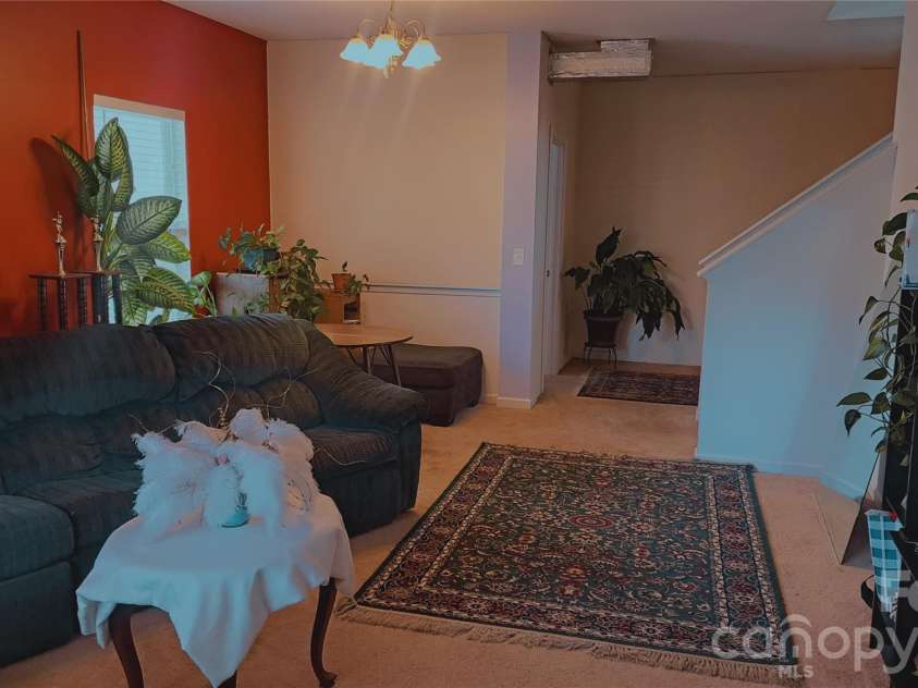 7736 Ponderosa Pine Lane, Charlotte, NC 28215.  MLS# CAR4338562, YatesRealty ID 2773. 