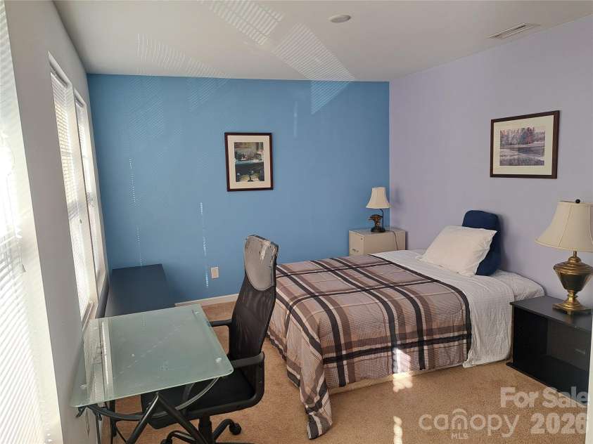 7736 Ponderosa Pine Lane, Charlotte, NC 28215.  MLS# CAR4338562, YatesRealty ID 2773. 