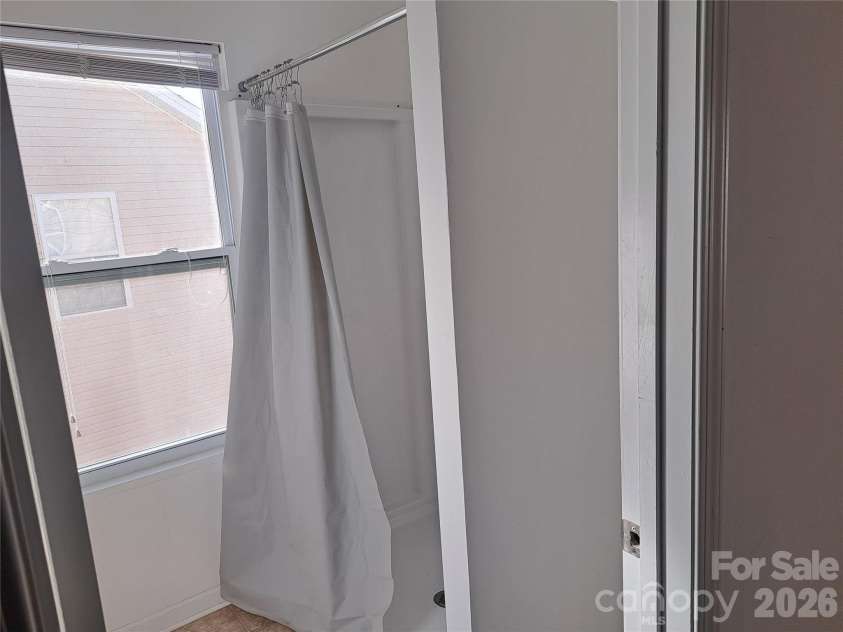 7736 Ponderosa Pine Lane, Charlotte, NC 28215.  MLS# CAR4338562, YatesRealty ID 2773. 