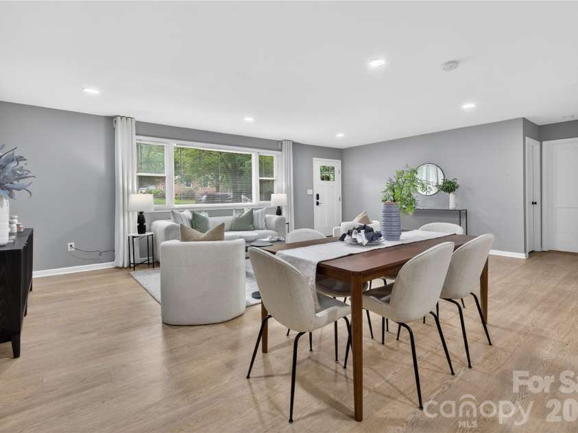 3541 Delgany Drive, Charlotte, NC 28215.  MLS# CAR4385935, YatesRealty ID 27730. 
