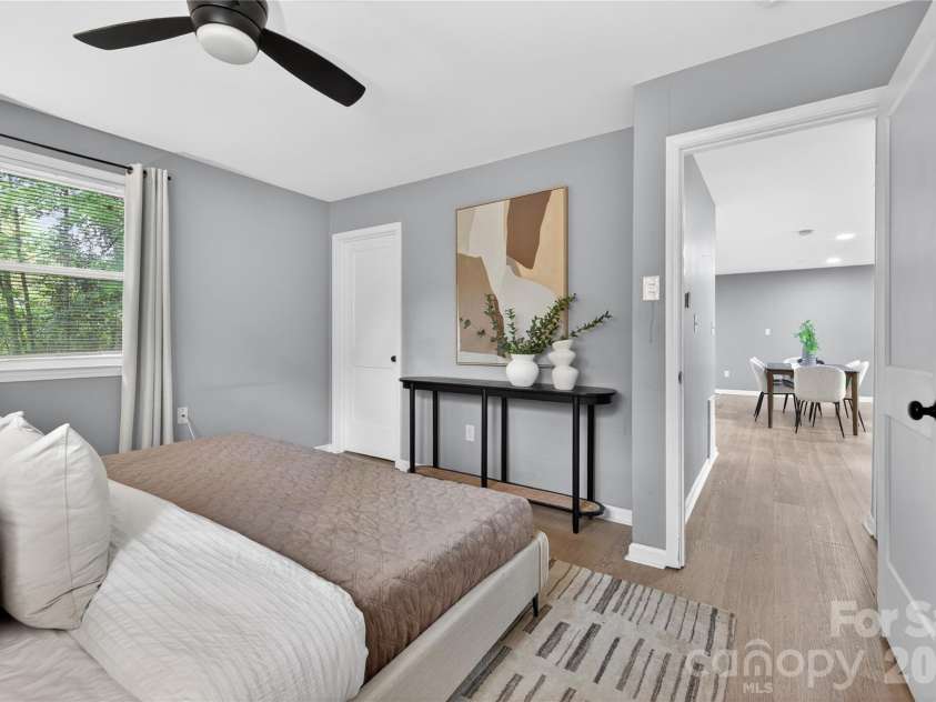 3541 Delgany Drive, Charlotte, NC 28215.  MLS# CAR4385935, YatesRealty ID 27730. 
