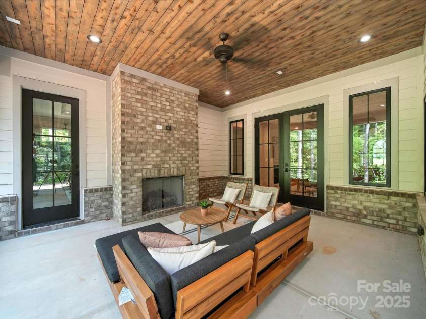 3948 Ostler Court, Lancaster, SC 29720.  MLS# CAR4235354, YatesRealty ID 27730. 