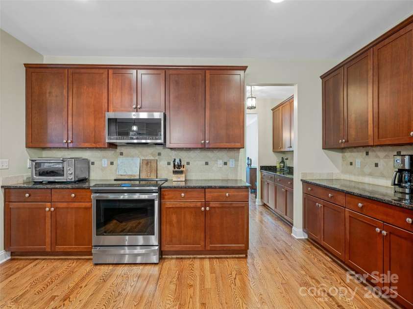 257 Fennel Dun Circle, Biltmore Lake, NC 28715.  MLS# CAR4279909, YatesRealty ID 27731. 