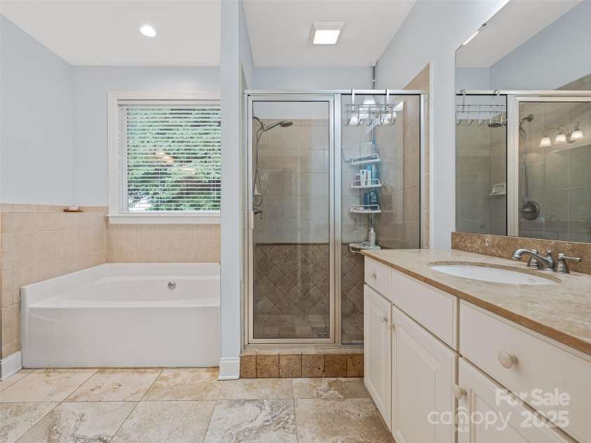 257 Fennel Dun Circle, Biltmore Lake, NC 28715.  MLS# CAR4279909, YatesRealty ID 27731. 
