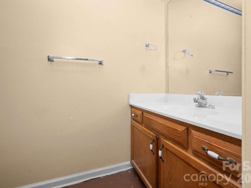 7600 Sedgewick Ridge Road, Lewisville, NC 27023.  MLS# CAR4389138, YatesRealty ID 27732. 