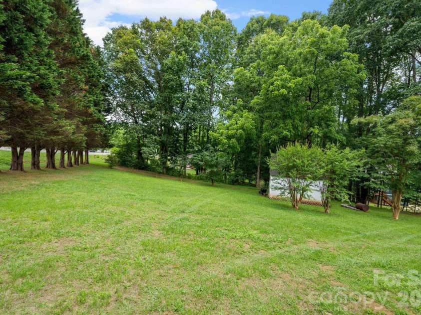 7600 Sedgewick Ridge Road, Lewisville, NC 27023.  MLS# CAR4389138, YatesRealty ID 27732. 